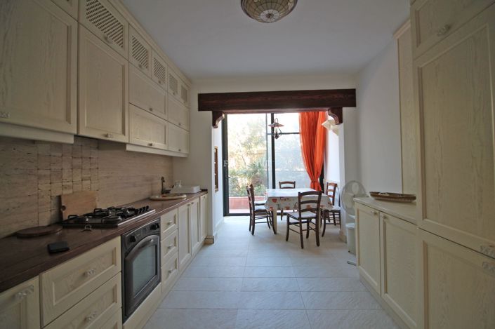 Image No.4-2 Bed Property for sale