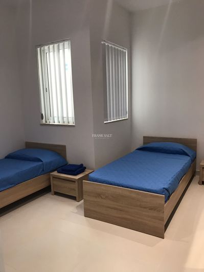 Image No.12-3 Bed Property for sale