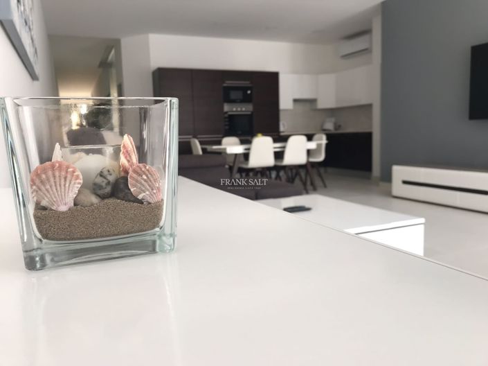 Image No.4-3 Bed Property for sale