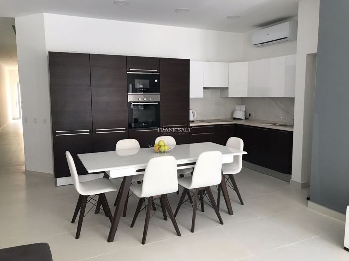 Image No.6-3 Bed Property for sale