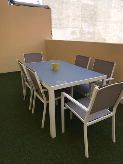 Image No.9-3 Bed Property for sale