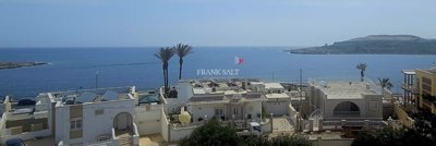 1 - Qawra, Propriété