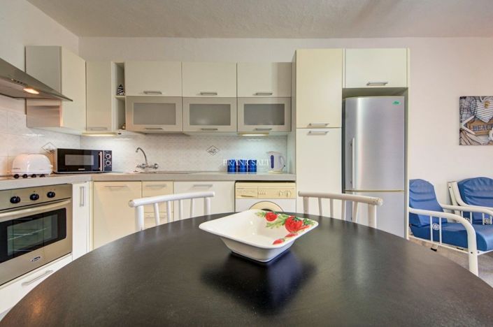 Image No.5-2 Bed Property for sale