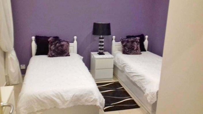 Image No.9-3 Bed Property for sale