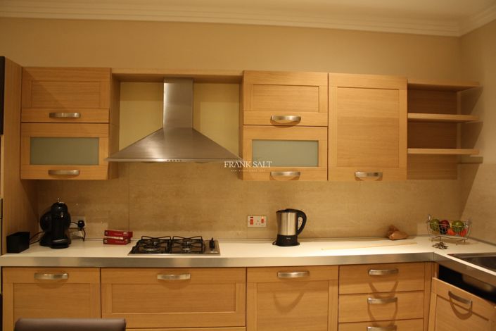 Image No.3-3 Bed Property for sale