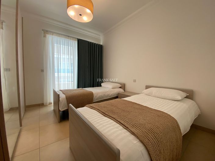 Image No.14-3 Bed Property for sale