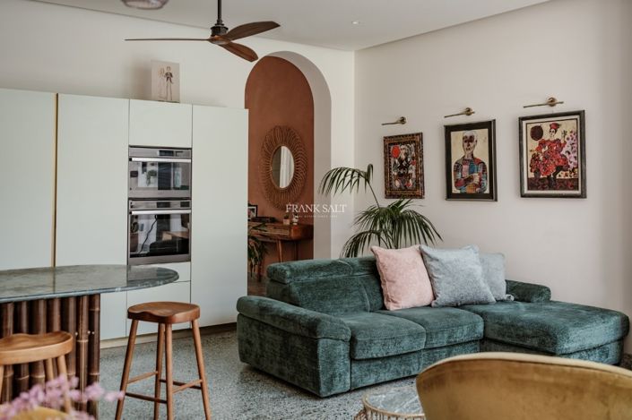 Image No.4-3 Bed Property for sale