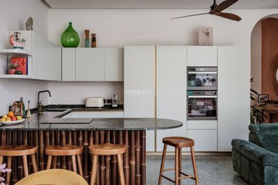 6e15ad57-f777-4765-b9ae-3088cd675fb2