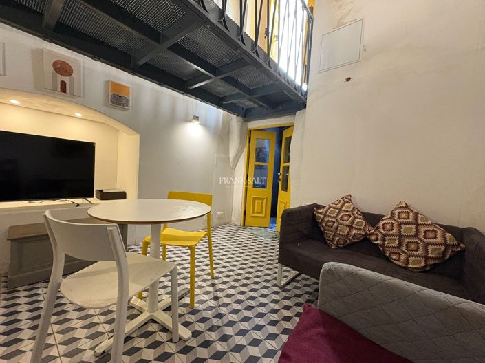 Image No.2-1 Bed Property for sale