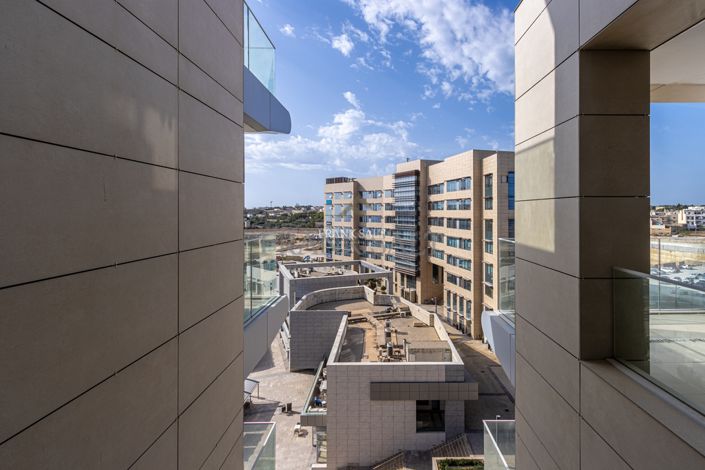 Image No.29-3 Bed Property for sale