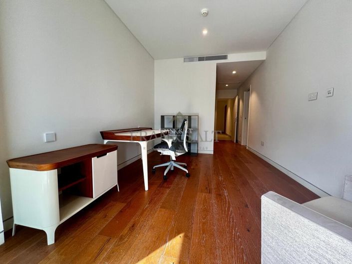 Image No.9-3 Bed Property for sale