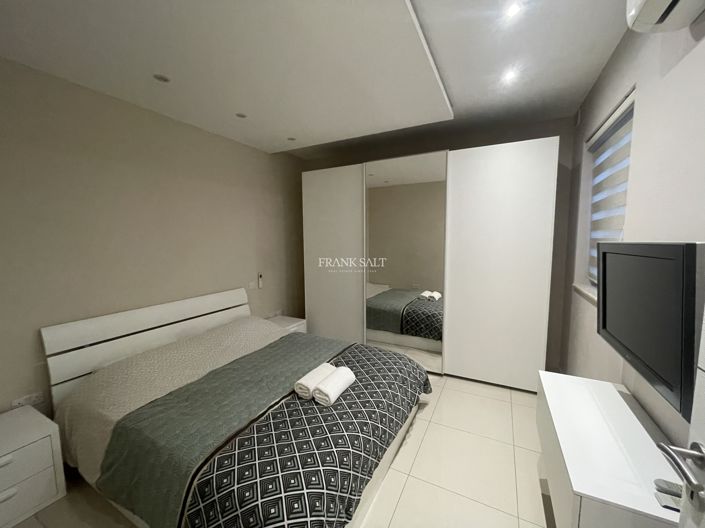 Image No.11-2 Bed Property for sale