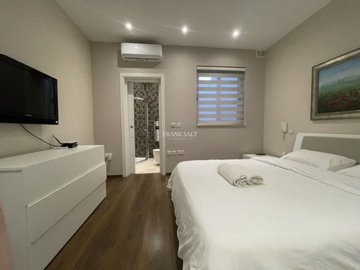 f0b97ac3-0150-4ae4-a666-3c3b306c5d09