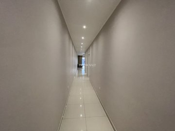 0d8f1f61-39b7-472c-9851-61c80576cd4f