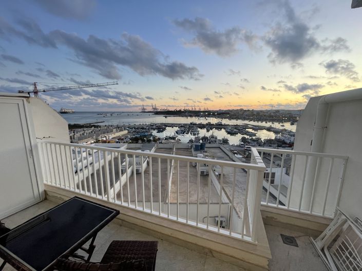 Image No.2-2 Bed Property for sale