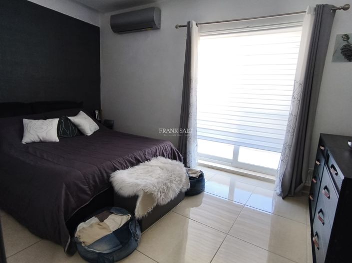 Image No.5-Propriété de 2 chambres à vendre à Zebbug