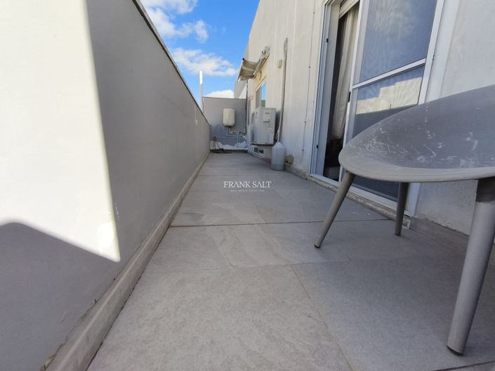 Image No.8-2 Bed Property for sale