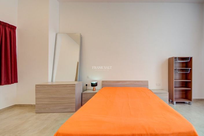 Image No.24-4 Bed Property for sale