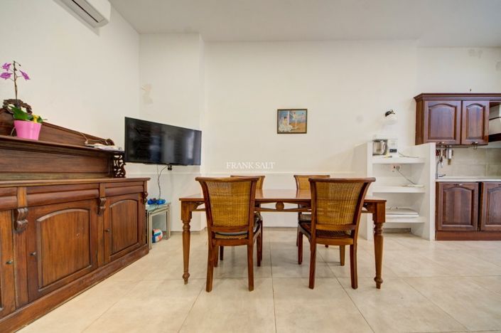 Image No.7-4 Bed Property for sale