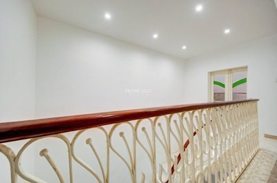 6a22bba9-1041-4eaf-b9d2-d5316b7008af