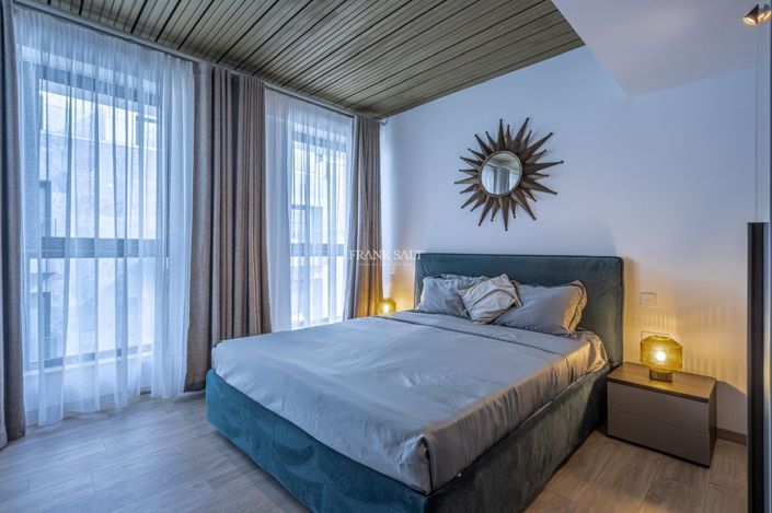 Image No.9-2 Bed Property for sale