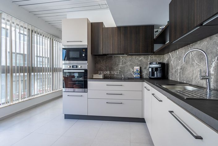 Image No.2-2 Bed Property for sale