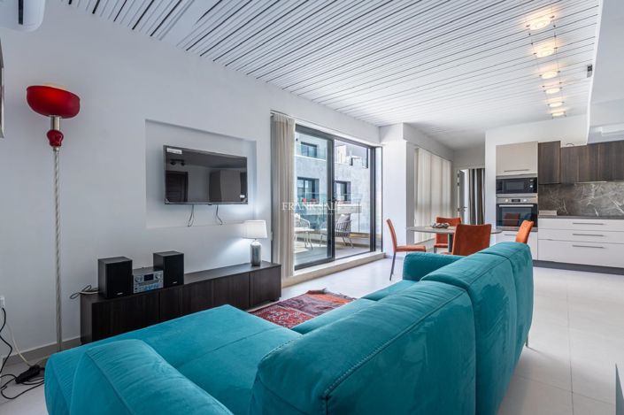 Image No.6-2 Bed Property for sale