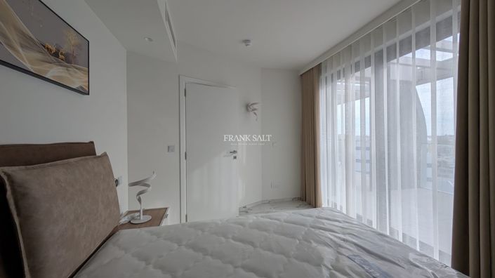 Image No.10-1 Bed Property for sale