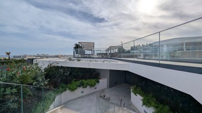 fc02de5c-580b-4830-8db2-6031d72b5a81