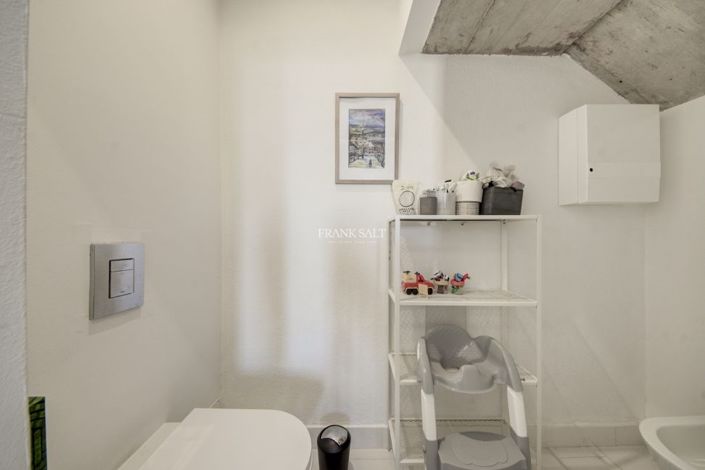 Image No.20-Propriété de 5 chambres à vendre à Mosta