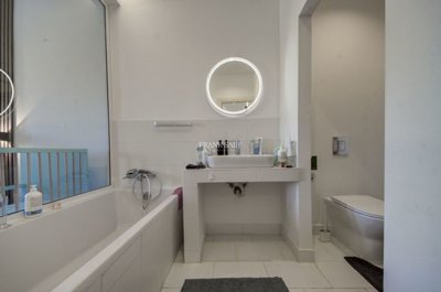 bb34bc43-23c2-42c6-9cfe-7a793f07f9bb