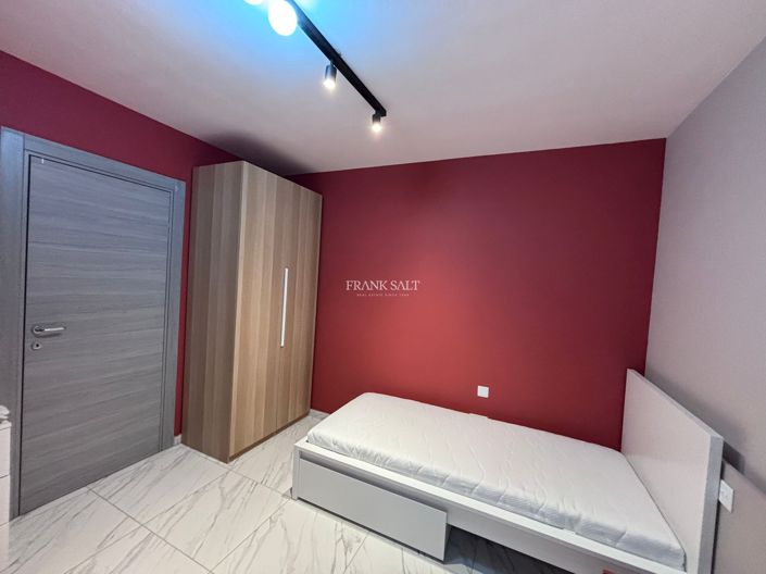 Image No.4-3 Bed Property for sale