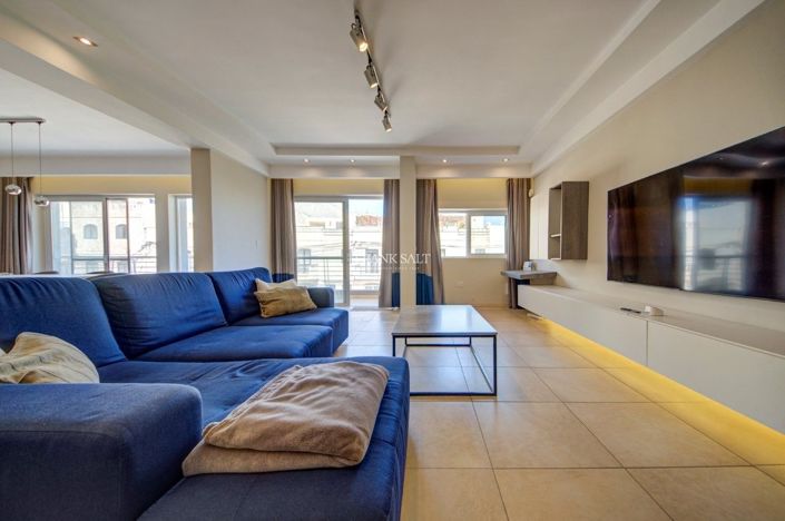 Image No.3-Propriété de 3 chambres à vendre à Attard