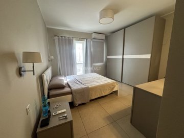 aaa5d4d0-17bb-4c49-a663-6502d07e1b33