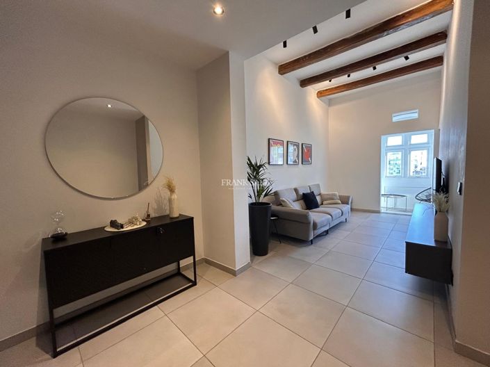 Image No.3-2 Bed Property for sale