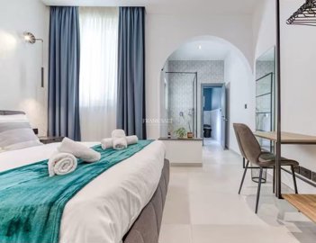 71203379-ebb2-4f59-9459-31e9107f698c