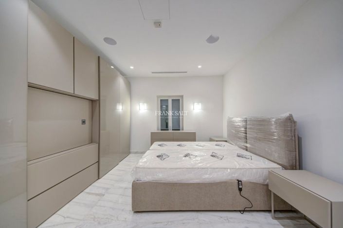 Image No.26-3 Bed Property for sale