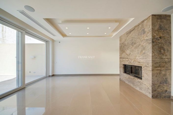 Image No.30-3 Bed Property for sale