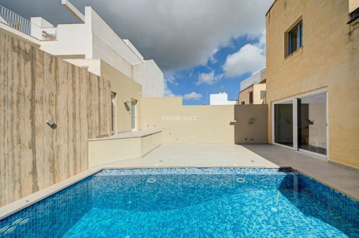 Image No.34-3 Bed Property for sale