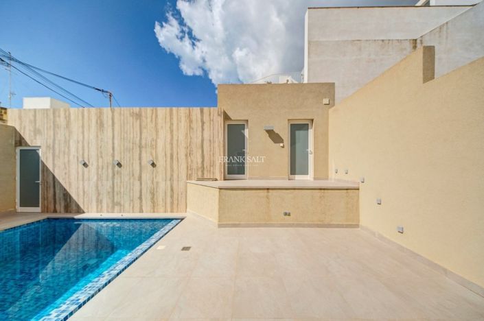 Image No.35-3 Bed Property for sale
