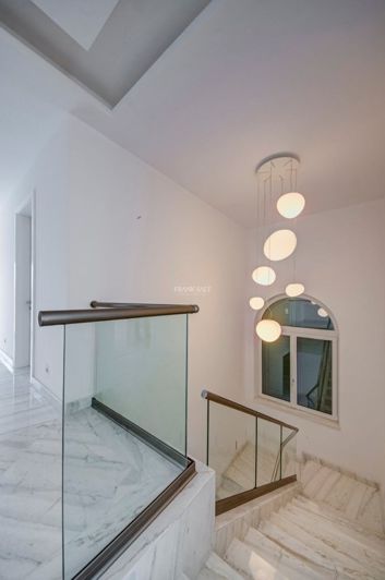 Image No.9-3 Bed Property for sale