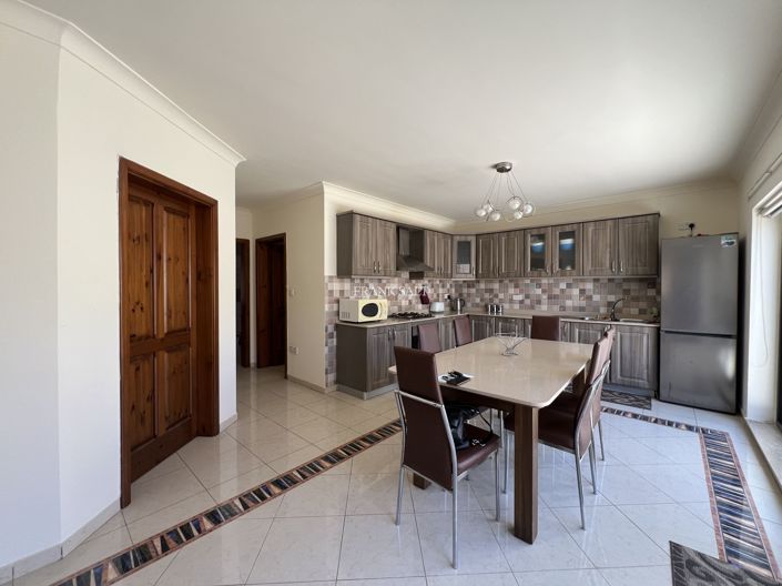 Image No.4-Propriété de 3 chambres à vendre à Xghajra