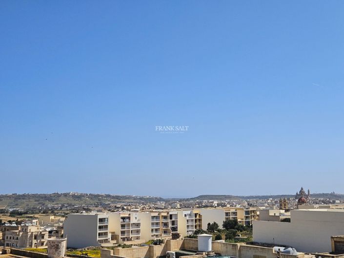 Image No.3-6 Bed Property for sale