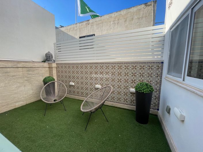 Image No.14-3 Bed Property for sale
