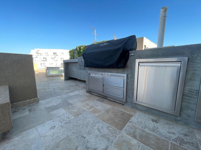 Image No.15-3 Bed Property for sale