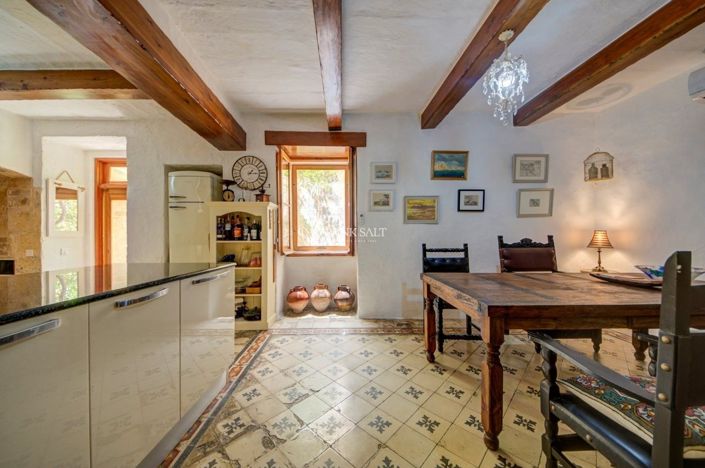 Image No.11-3 Bed Property for sale