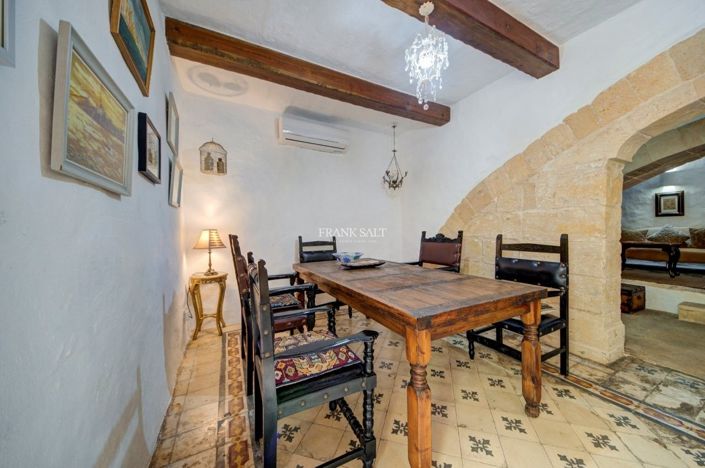 Image No.15-3 Bed Property for sale