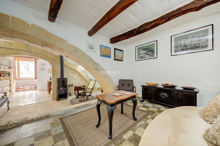 Image No.16-3 Bed Property for sale