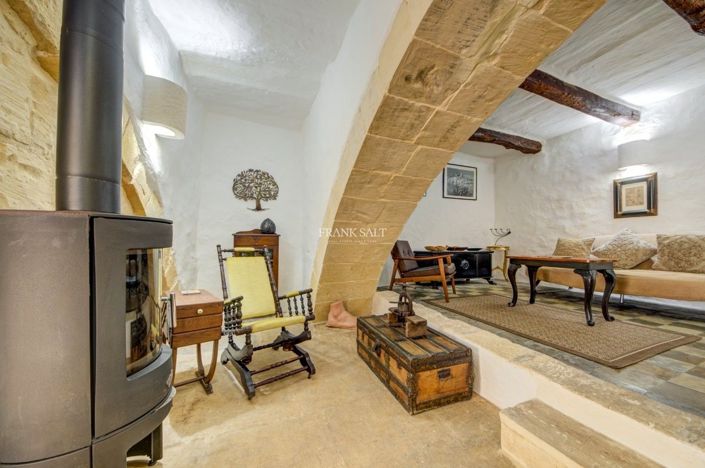 Image No.20-3 Bed Property for sale