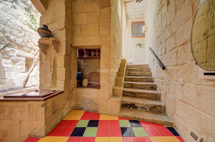 Image No.4-3 Bed Property for sale